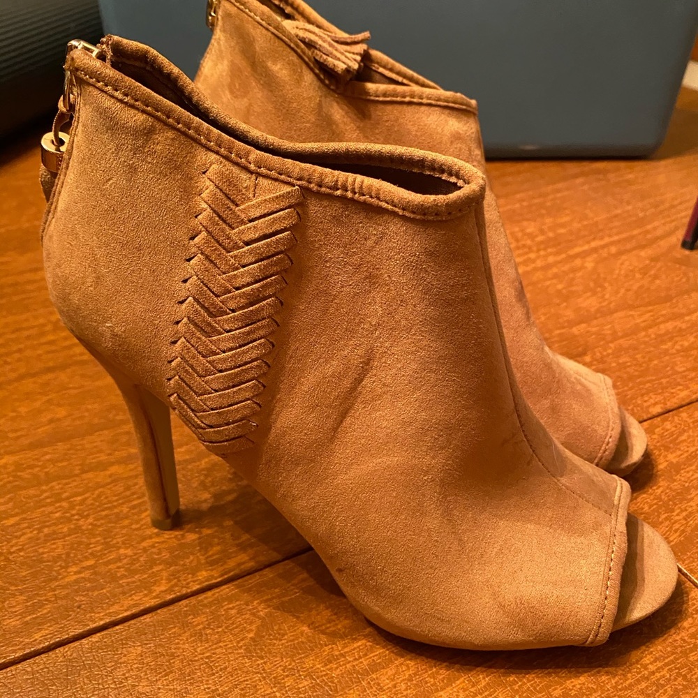 Tan open toe heel